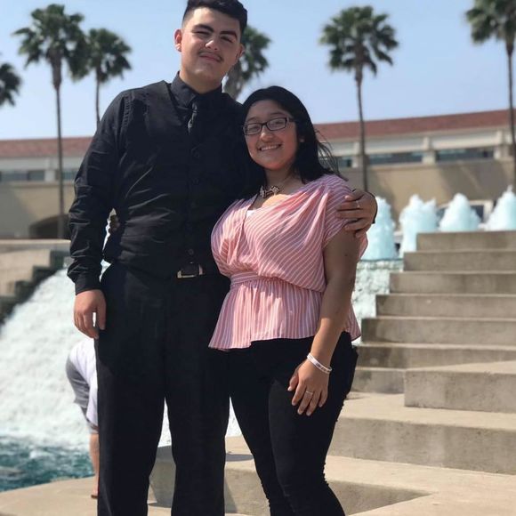 Meet your Posher, Karina - Picture 1 of 1